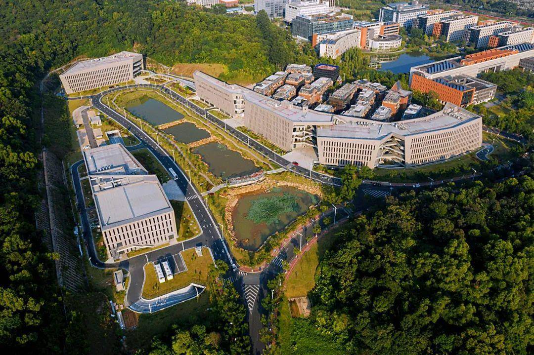 打造粤澳门新葡澳京官网味IP电竞文旅深度融合广州游戏产业如何再攀高峰(图6)
