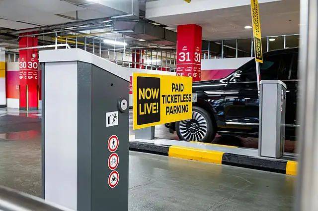 迪拜burjuman购物中心智能停车系统已启用,新的罚款规定公布!