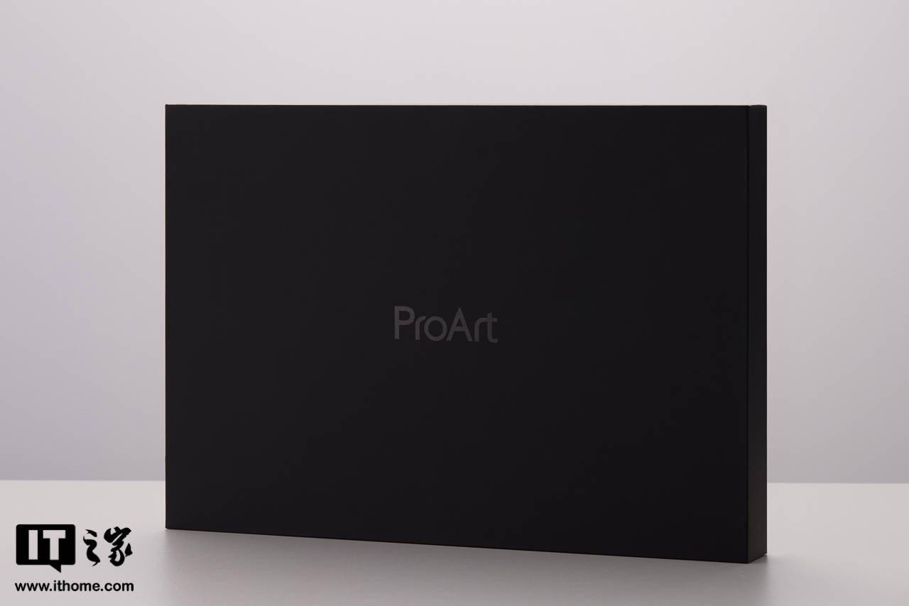 ProArt 创 16 2025 图赏：轻薄大屏加旋钮，专为创意设计打造