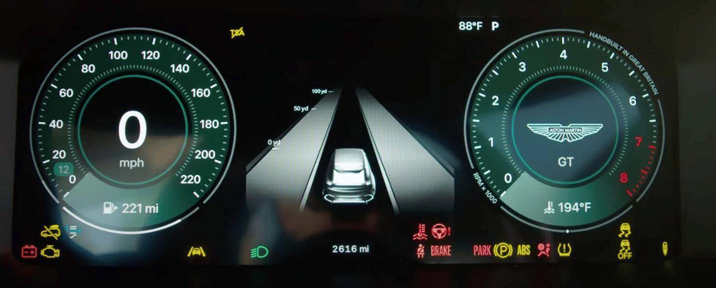 苹果CarPlay Ultra亮相：阿斯顿·马丁用户抢先体验，界面“苹果化”有多炫？