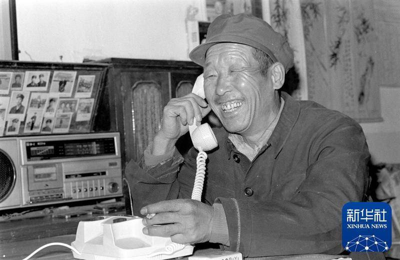 时光相册·“唤醒”旧时光｜电报、“大哥大”、BP机……这波通信回忆杀，哪个瞬间最戳你？