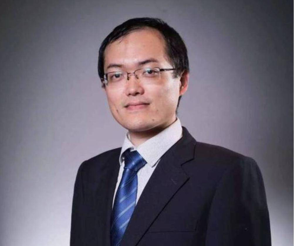 "顶流"张坤卸任易方达高管!称将专注投资,在管规模608亿元