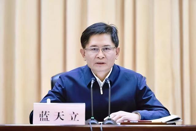 正省部级高官任上落马，五天前曾公开露面