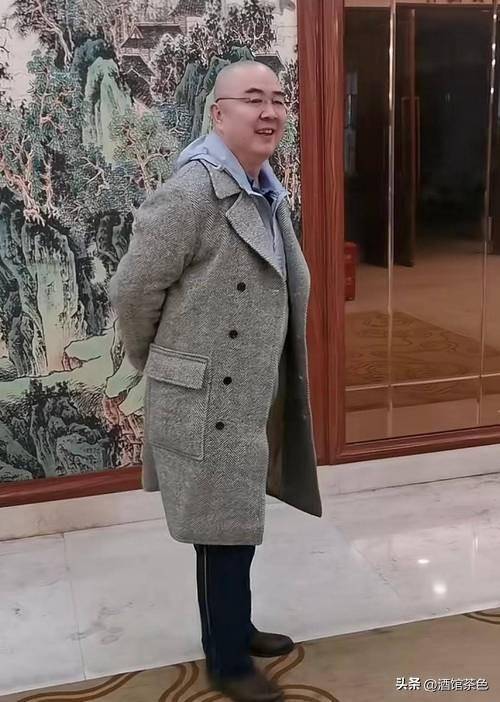 徐少华现状:定居山东,身体发福老的认不出,67岁还出席商演挣钱