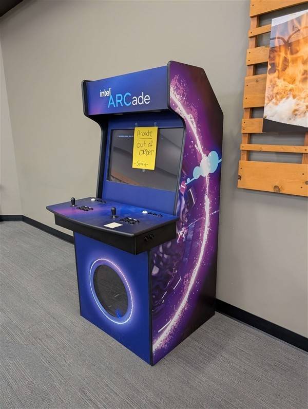 Intel推出ARCade街机，创新宣传显卡新品
