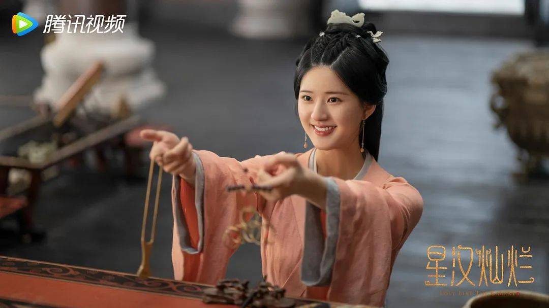 新作二连爆，宋祖儿大事很妙？