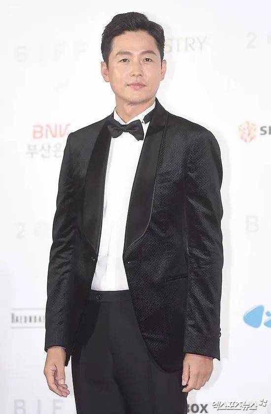 47岁韩国男星公开择偶条件,韩网友:这要求有点苛刻