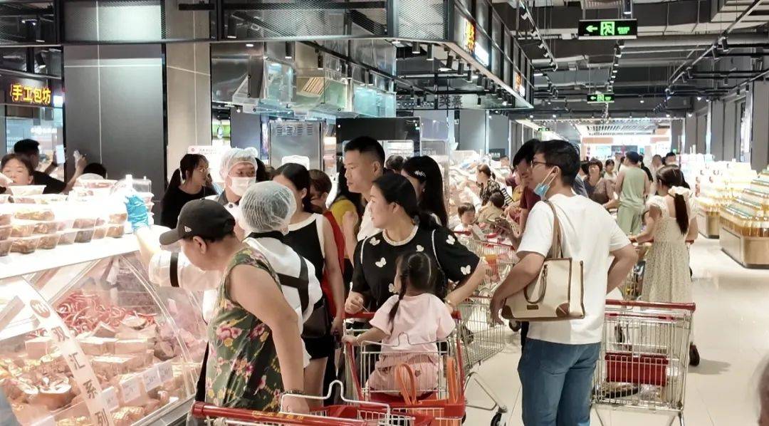 卖爆了！“胖东来”的风，还是吹到了漳州