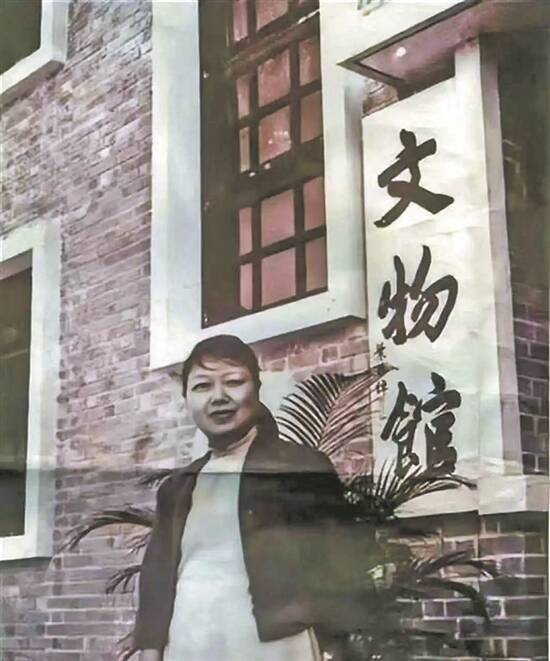 数百名专家和学者聚集在佛山（Foshan），讨论“