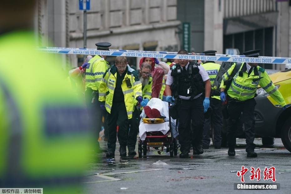 图片[3]-利物浦汽车冲撞球迷事件肇事者被捕 詹姆斯谴责肇事者 -华闻时空