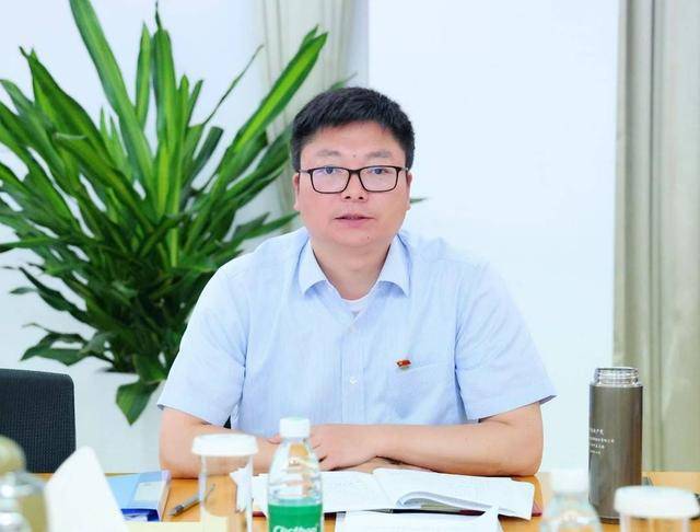 宝胜股份党委举办理论学习中心组学习会暨深入贯彻中央八项规定精神学习教育读书班（学会了吗）