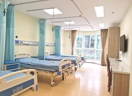 养老院行业趋势：江城区的温暖守护者