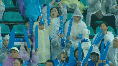 “比赛第一，友谊第十四”？火出圈的“苏超”不只有梗
