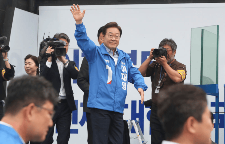 图片[4]-韩国总统大选开始正式投票 新总统最快明早上任！5名候选人谁的胜算大 -华闻时空