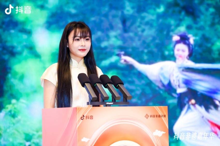 科技为媒、平台作桥 “抖音非遗嘉年华”亮相第九届成都国际非遗节
