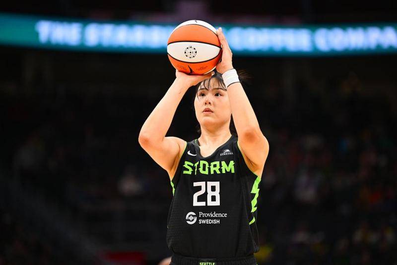 WNBA | 李月汝向西雅图风暴提交转会申请_中国女篮_比赛_交易