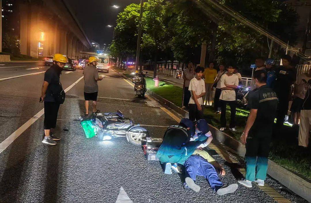 外卖小哥携手救援:仲恺高新区交通事故中的"骑士"力量