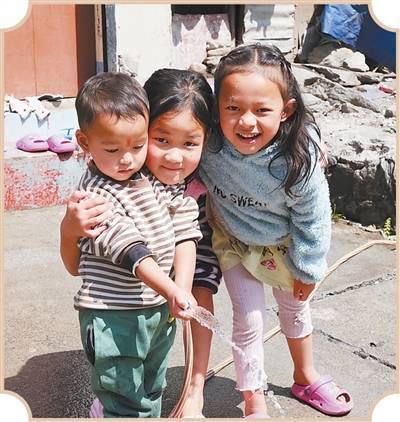 走访“中国人的景观大道”318国道西端终点日喀则—— 友谊之桥，双向奔赴（边城见闻）