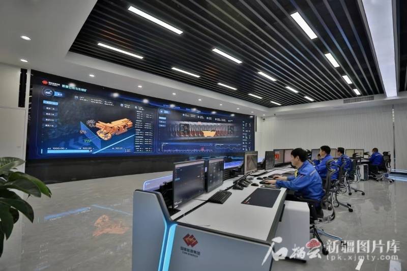 光辉70年 猛进新征途丨新疆煤炭的现代化包围