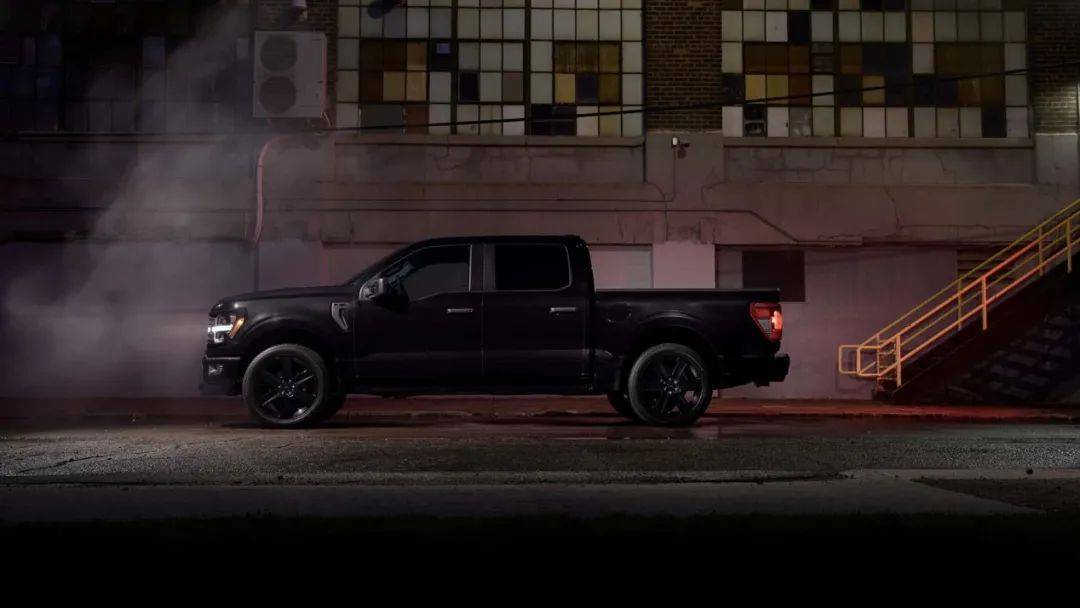 美系大V8，福特F-150 Lobo亮相，能越野能竞速！