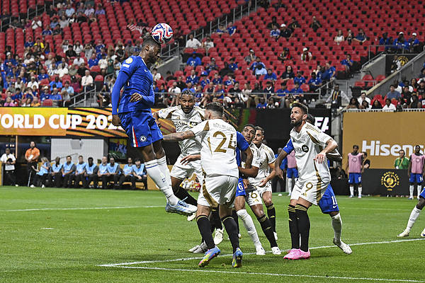 世俱杯|切尔西首秀上座率仅三成,贪心的国际足联严重高估世俱杯的吸引力