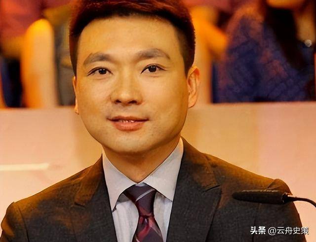 康辉：我高考分数远超清北，却被人暗中顶替，依靠父亲查明真相！