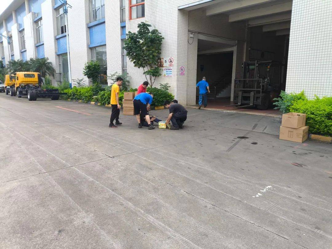 开展叉车事故应急演练,教您"见招拆招"