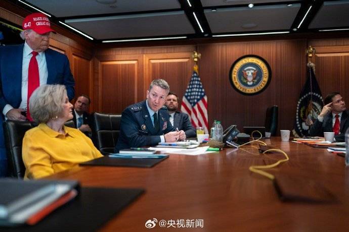 图片[4]-白宫公布袭击伊朗期间战情室照片 -华闻时空