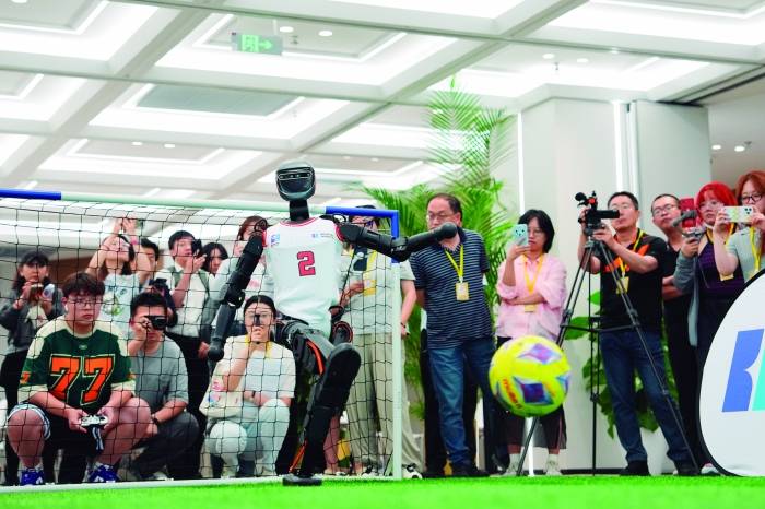 “本体”迭代快 “大脑”尚起步 人形机器人产业链失衡之题待解