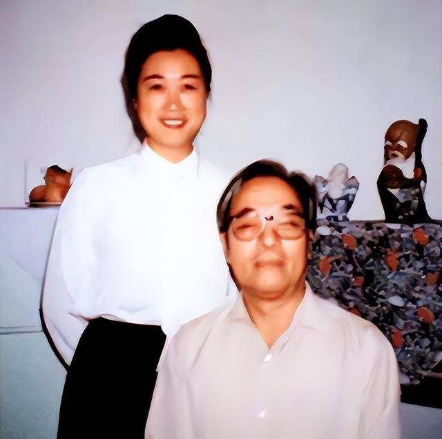 曾是“央视名嘴”，因揭露姜昆丑闻被封杀，如今70岁处境如何？
