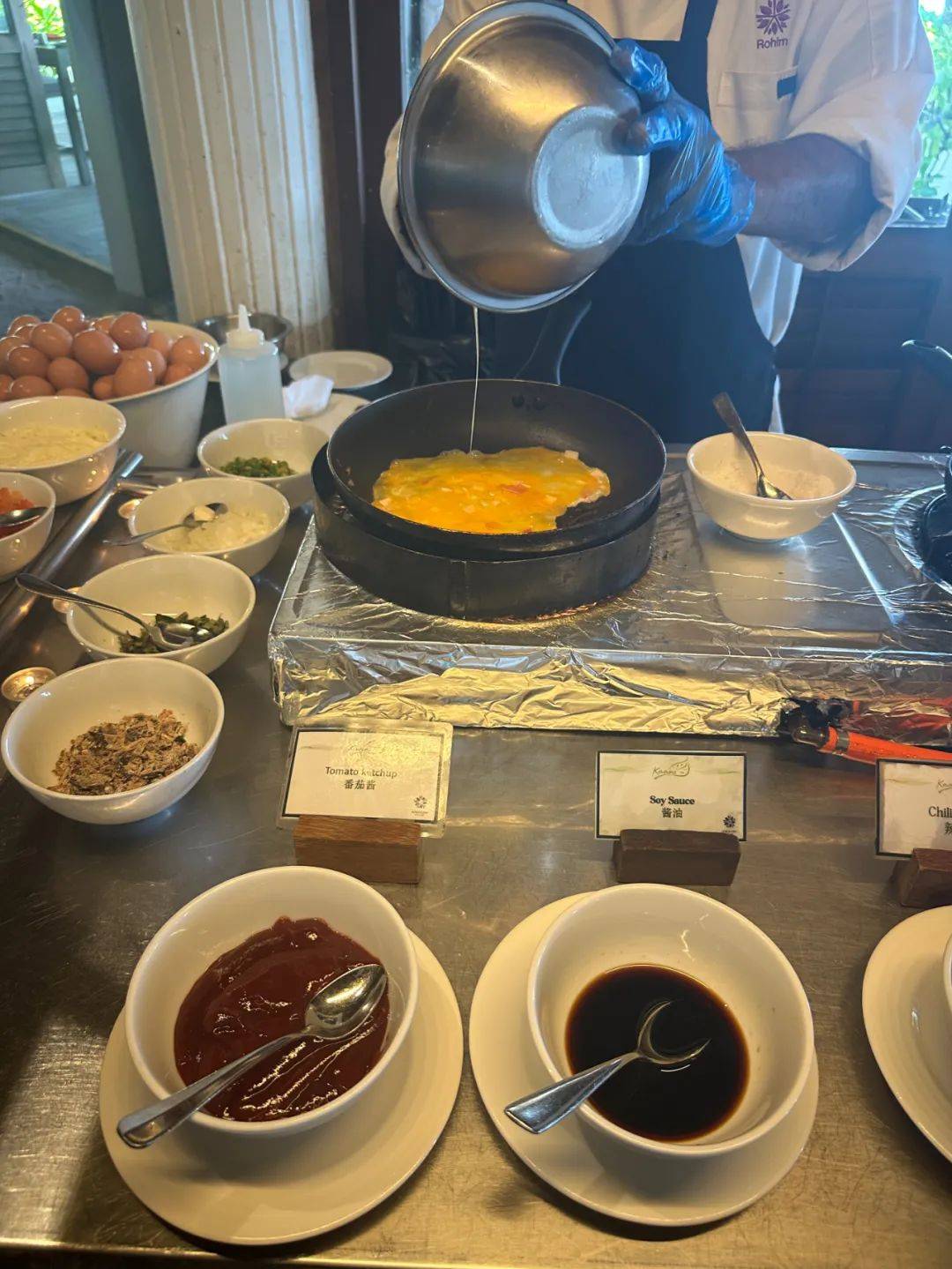 餐厅旁边就是公共泳池沙滩酒吧▼库雷迪泳池餐吧 kuredhi restaurant