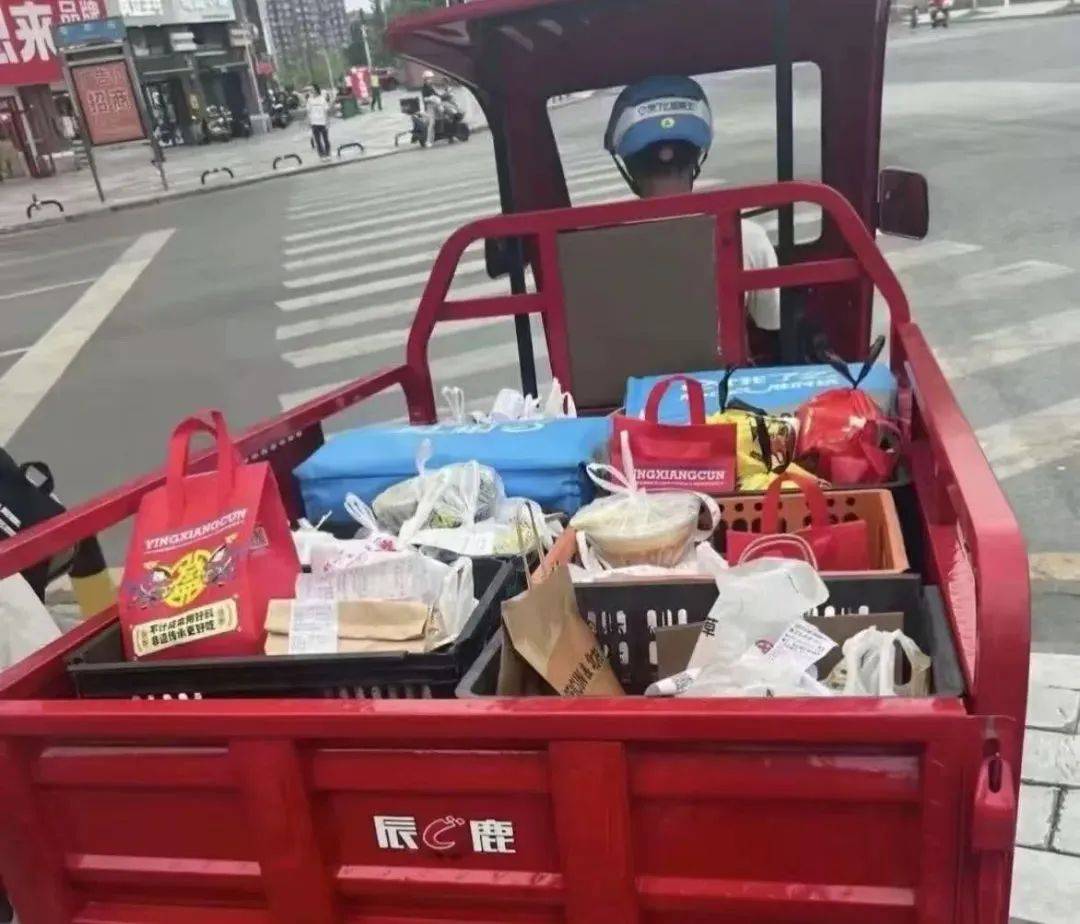 淘宝大战美团，他们怎么又搞了个&quot;疯狂星期六&quot;?