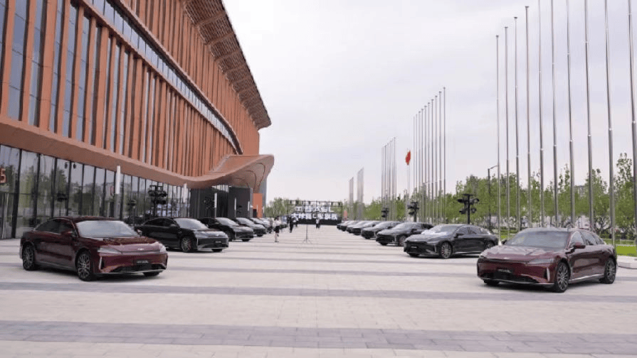 风云A9L全球上市，奇瑞新能源战略再出发，能否逆袭市场？