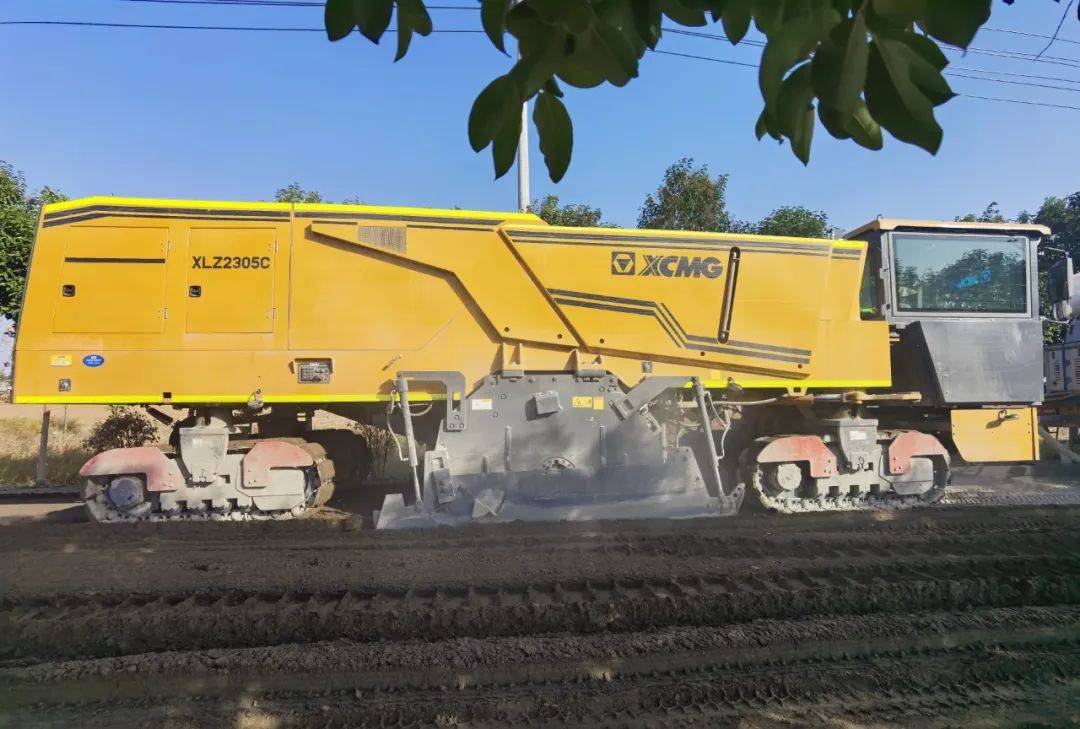 更好，更快，更环保，徐工xlz2305c冷再生机以实力搞定道路难题！