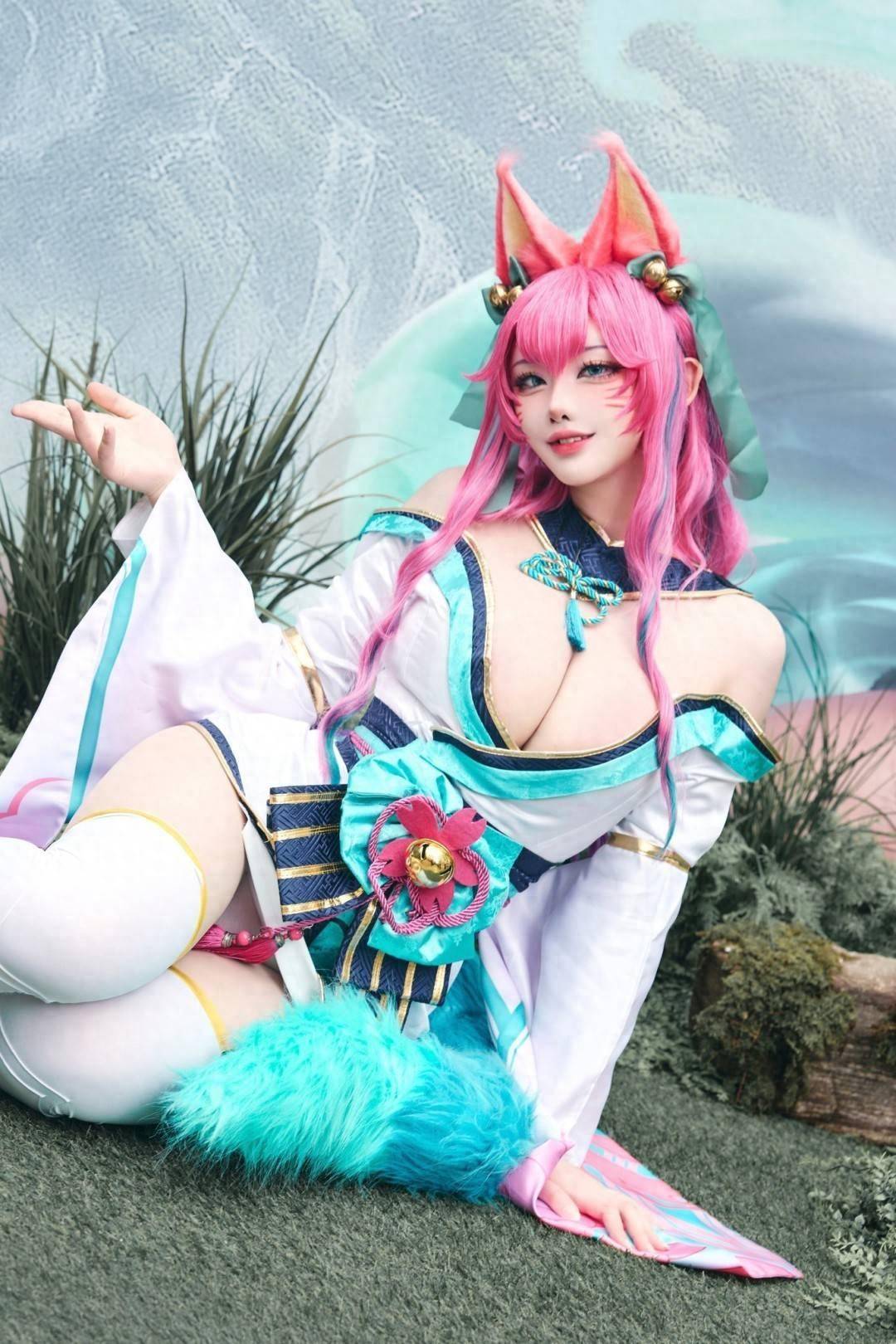 电竞圈新宠！韩国Coser Yasal《英雄联盟》阿狸造型引爆BW2025