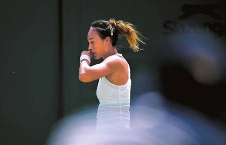 郑钦文因伤退出美网，完成右肘手术期待强势回归