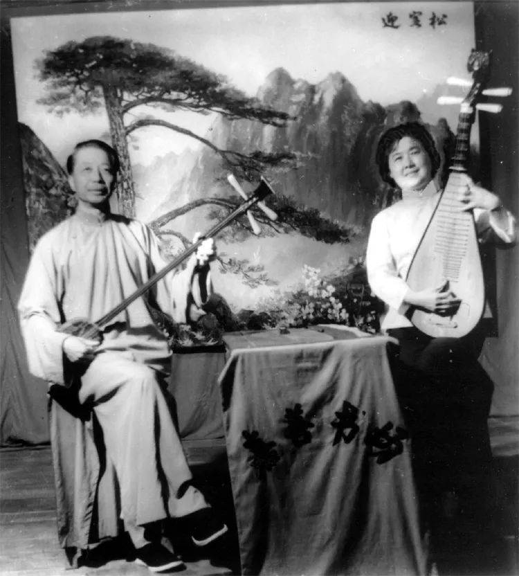 上海评弹团著名弹词演员吴静芝因病逝世，享年91岁