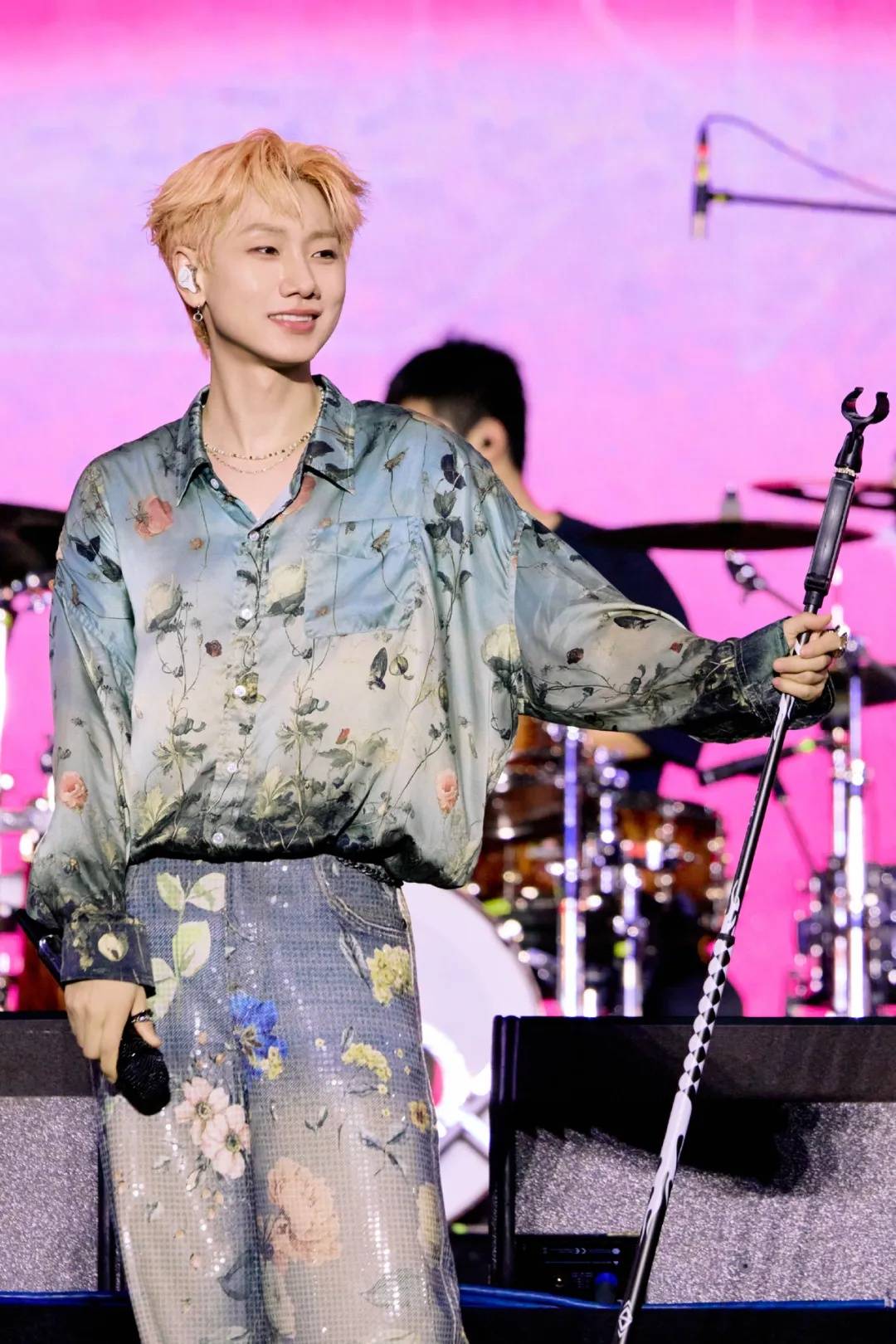 汪苏泷工作室深夜发声：我们的词曲从未旁落；张碧晨有三首歌都是汪苏泷作词作曲