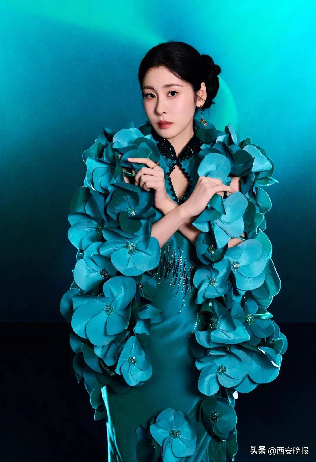 张碧晨1989年9月10日出生于天津市毕业于天津外国语大学法语专业