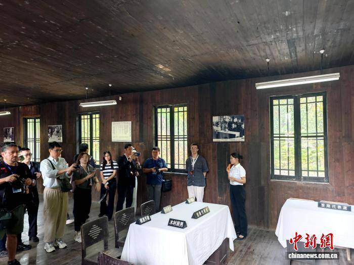 （抗战胜利80周年）多国媒体记者走进湖南重温抗战烽火