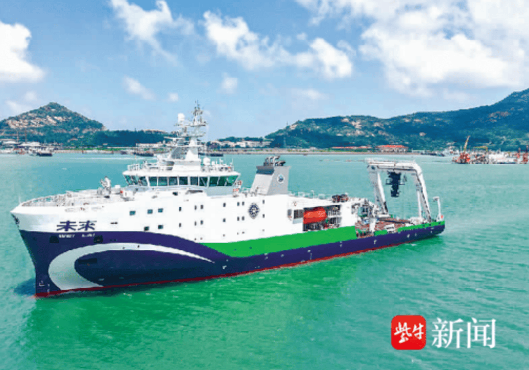 全国首艘深远海绿色智能技术试验船未来”号27日抵达母港连云港港