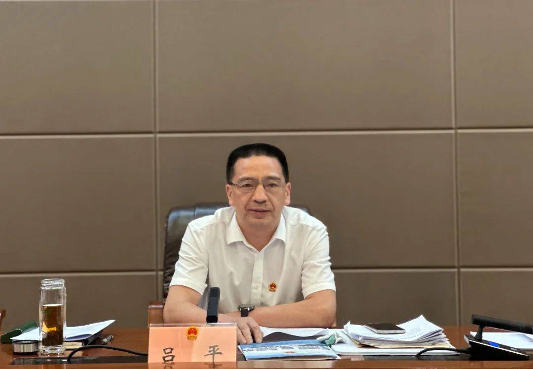 市十七届人大常委会召开第二十八次会议