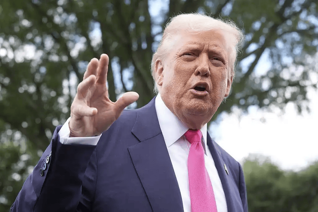 又改口了？特朗普称希望公布所有爱泼斯坦案相关文件 -华闻时空