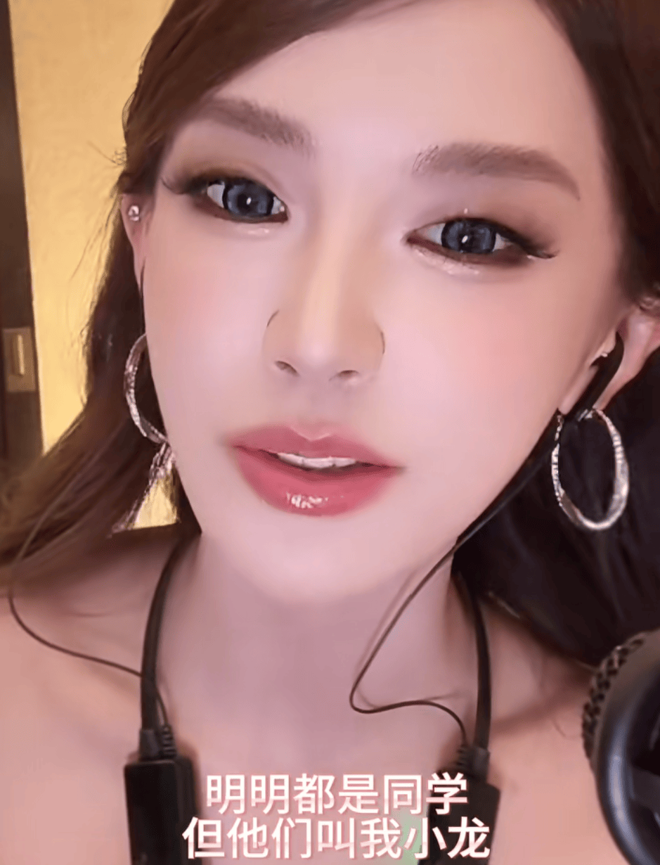 图片[8]-百万粉丝网红“迅猛龙特蕾莎”正式入学复旦，直言“不想跟同学社交，占用休息时间” -华闻时空