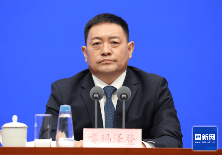 西藏自治区主席：在达赖转世问题上，中央政府具有无可争辩的最终决定权