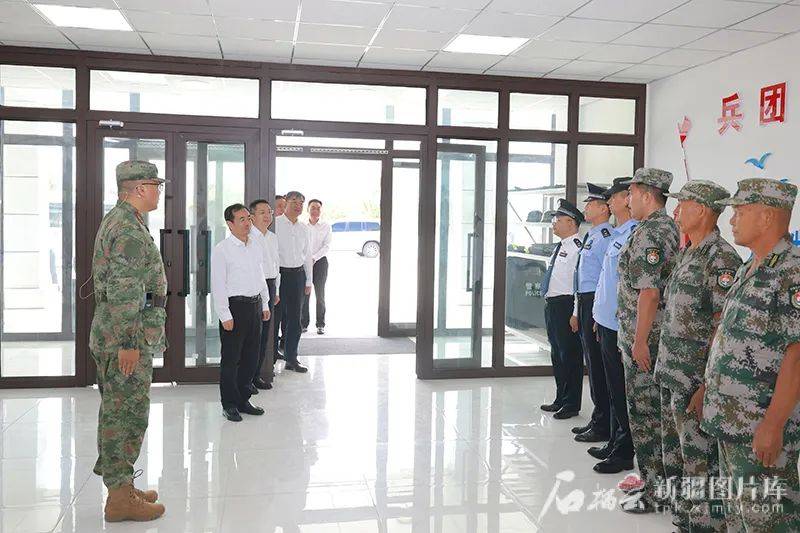 陈小江在伊犁州和兵团可克达拉市调研