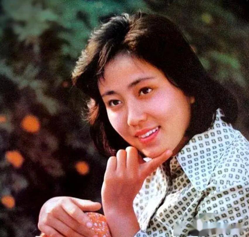 1982年后,周丽娜退出了影视圈