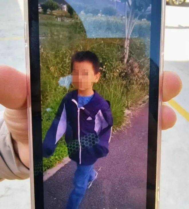 7岁男孩在大理苍山失踪近24小时：参加户外独立营，多方连夜搜寻无果