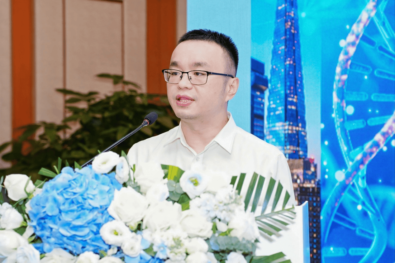 共筑算力新生态 恒扬数据携手华为发布智能计算新品