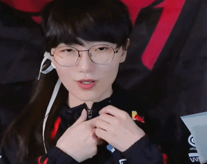 女版faker擦边热舞吓吐网友,却弥补了中国无faker的遗憾?